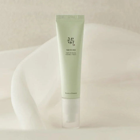 Light On Serum : Centella + Vita C 30ml